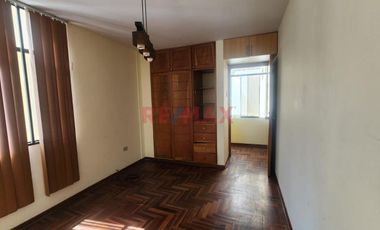 Departamento En Alquiler Para Empresa – Urb. California S/2500.00