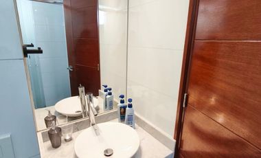 EN VENTA TRIPLEX 208M2 - 04 DORMITORIOS + JACUZZI + TERRAZA + 2 COCHERAS - SURCO