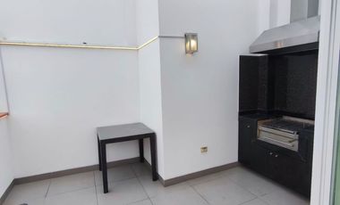 EN VENTA TRIPLEX 208M2 - 04 DORMITORIOS + JACUZZI + TERRAZA + 2 COCHERAS - SURCO