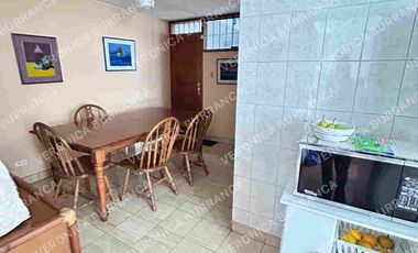 DEPARTAMENTO EN TAMBO DE MONTERRICO (SIN ASCENSOR).