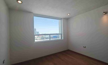 Renta Departamento en  Vía Atlixcayotl, Excelente Opción amplia con Ubicación Privilegiada