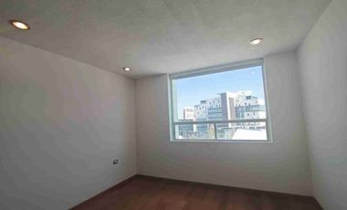 Renta Departamento en  Vía Atlixcayotl, Excelente Opción amplia con Ubicación Privilegiada