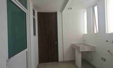 Renta Departamento en  Vía Atlixcayotl, Excelente Opción amplia con Ubicación Privilegiada