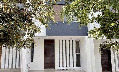 Casa en Venta Zapopan Parques Tesistán | 2 Recámaras | Rooftop