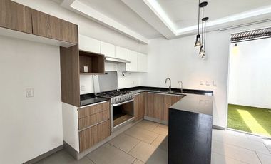 Casa en Venta Zapopan Parques Tesistán | 2 Recámaras | Rooftop
