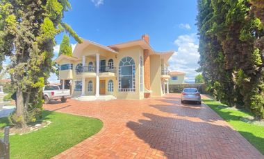 Vende Espectacular Casa en Cajicá,  GUARIGUA - Club Residencial