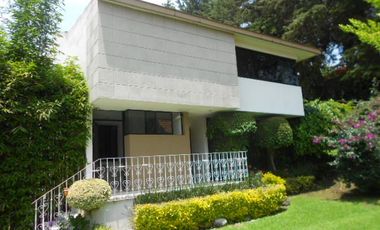 VENDO CASA EN PARQUES DE LA HERRADURA EN CONDOMINIO