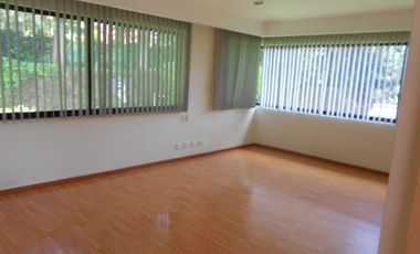VENDO CASA EN PARQUES DE LA HERRADURA EN CONDOMINIO