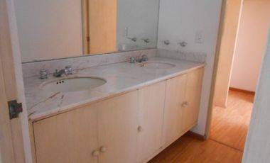 VENDO CASA EN PARQUES DE LA HERRADURA EN CONDOMINIO