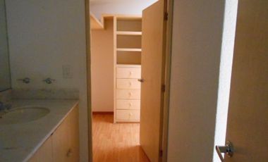 VENDO CASA EN PARQUES DE LA HERRADURA EN CONDOMINIO