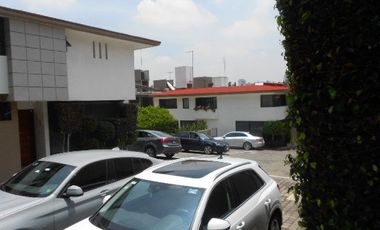 VENDO CASA EN PARQUES DE LA HERRADURA EN CONDOMINIO