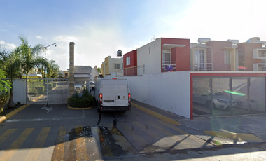 REMATO CASA EN PARQUES PALMAR, TLAQUEPAQUE CERCA DE ATLAS COUNTRY CLUB