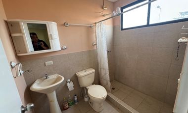 En venta casa de 3 dormitorios en urb.Bosque real 2 en Milagro.