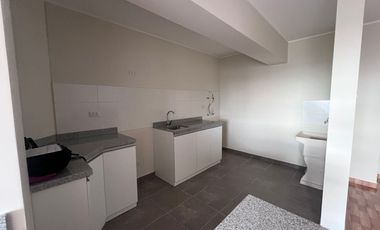 Se alquila hermoso departamento de estreno en  Surco S/2200  .