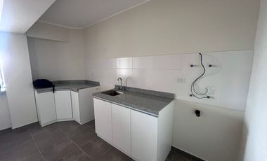 Se alquila hermoso departamento de estreno en  Surco S/2200  .