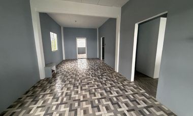 Casa de una planta remodelada en venta Ballenita, Santa Elena