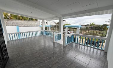 Casa de una planta remodelada en venta Ballenita, Santa Elena