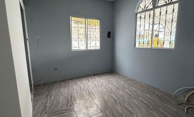 Casa de una planta remodelada en venta Ballenita, Santa Elena