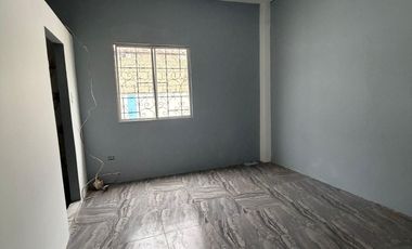 Casa de una planta remodelada en venta Ballenita, Santa Elena