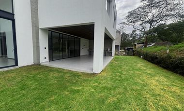 Hermosa Casa de Venta en Tumbaco! por Estrenar!