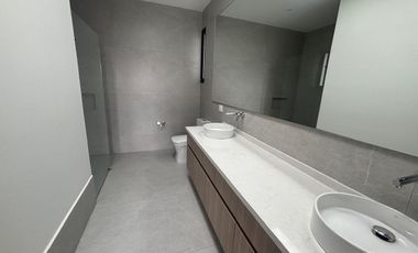 Hermosa Casa de Venta en Tumbaco! por Estrenar!