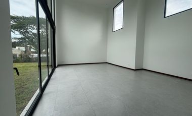 Hermosa Casa de Venta en Tumbaco! por Estrenar!