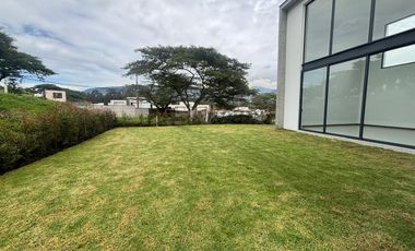 Hermosa Casa de Venta en Tumbaco! por Estrenar!