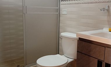 SE VENDE CASA DE 3 PISOS + AZOTEA CON 2 COCHERAS  +07 DORMITORIOS +05 BAÑOS  A MINUTOS DEL MALL PURUCHUCO