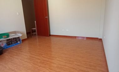 SE VENDE CASA DE 3 PISOS + AZOTEA CON 2 COCHERAS  +07 DORMITORIOS +05 BAÑOS  A MINUTOS DEL MALL PURUCHUCO