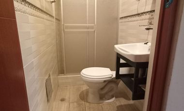 SE VENDE CASA DE 3 PISOS + AZOTEA CON 2 COCHERAS  +07 DORMITORIOS +05 BAÑOS  A MINUTOS DEL MALL PURUCHUCO