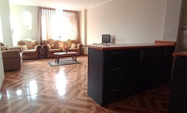 SE VENDE CASA DE 3 PISOS + AZOTEA CON 2 COCHERAS  +07 DORMITORIOS +05 BAÑOS  A MINUTOS DEL MALL PURUCHUCO