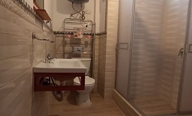 SE VENDE CASA DE 3 PISOS + AZOTEA CON 2 COCHERAS  +07 DORMITORIOS +05 BAÑOS  A MINUTOS DEL MALL PURUCHUCO