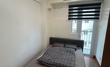 2BR Condo Unit for Rent/Sale  in Palm Beach Villas Macapagal Ave Pasay City