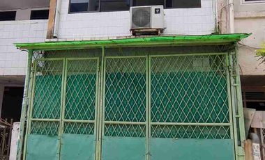 Rumah Siap Huni 3 Lantai di Angke Tambora Jakbar