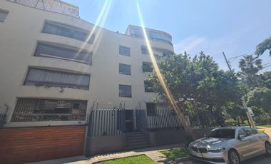 Departamento impecable de 3 dormitorios de buen tamano a pasos del parque.