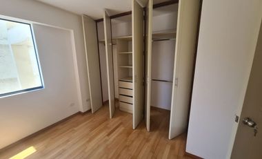 Departamento impecable de 3 dormitorios de buen tamano a pasos del parque.