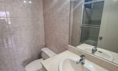 Departamento impecable de 3 dormitorios de buen tamano a pasos del parque.