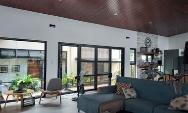 Bungalow House for Rent on a Prime Fairway Lot at Riviera Golf Estates via CALAX