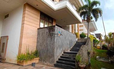 Rumah Mewah OKL Vibes di Araya Boulevard Malang