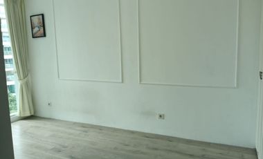 FOR RENT 3 BEDROOMS SEMI FURNISHED APARTEMENT KEMANG VILLAGE SOUTH JAKARTA