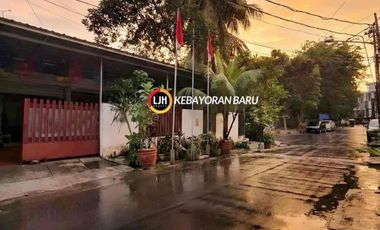 Rumah Hitung Tanah SELANGKAH ke Blok M Plaza!
Kebayoran Baru, Jakarta Selatan