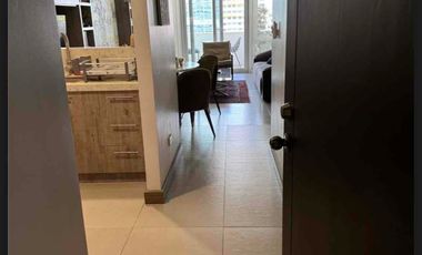 Renovated 1BR for Sale at Mondrian Residences