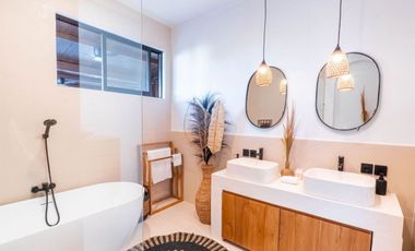 Vila dua lantai baru di lokasi prestisius dekat laut!