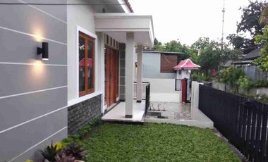 DIJUAL RUGI!!! Rumah Cantik di Bunga Bunga Suhat Dekat UB dan Polinema