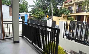 DIJUAL RUGI!!! Rumah Cantik di Bunga Bunga Suhat Dekat UB dan Polinema