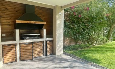 Casa Mediterránea en Piedra Roja | 3D + Piscina y Quincho | 504 m² Terreno