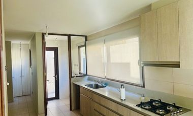 Casa Mediterránea en Piedra Roja | 3D + Piscina y Quincho | 504 m² Terreno