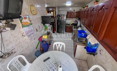 Vendo Duplex Frente Al Parque Martinelli, Surco