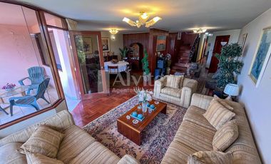 Vendo Duplex Frente Al Parque Martinelli, Surco