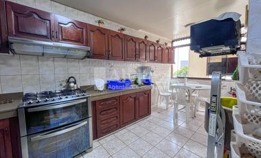 Vendo Duplex Frente Al Parque Martinelli, Surco